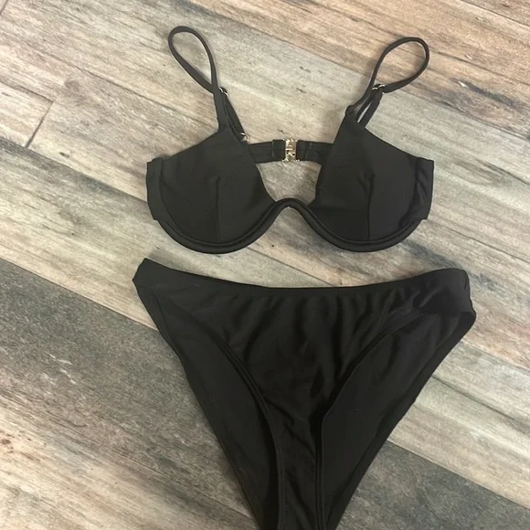 SHEIN BIKINI, NWOT - Picture 2 of 7